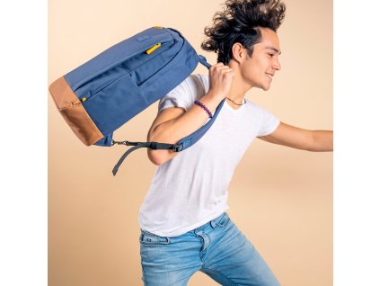 251304 1 batoh na stredni a vysokou skolu pacsafe go 25l backpack coastal blue