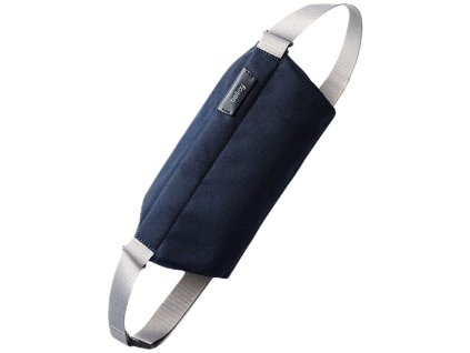 Bellroy Sling Mini - Navy + Testovací sada toaletních vod ZDARMA