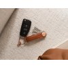403538 2 orbitkey klicenka z texturovane kuze 2 0 pebbled leather ecru