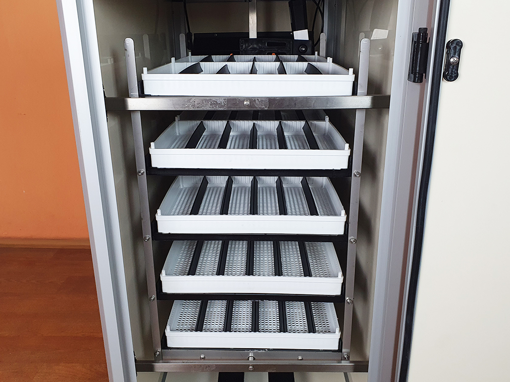 Plně automatická líheň na vejce CIMUKA HB350S AUTOMATIC