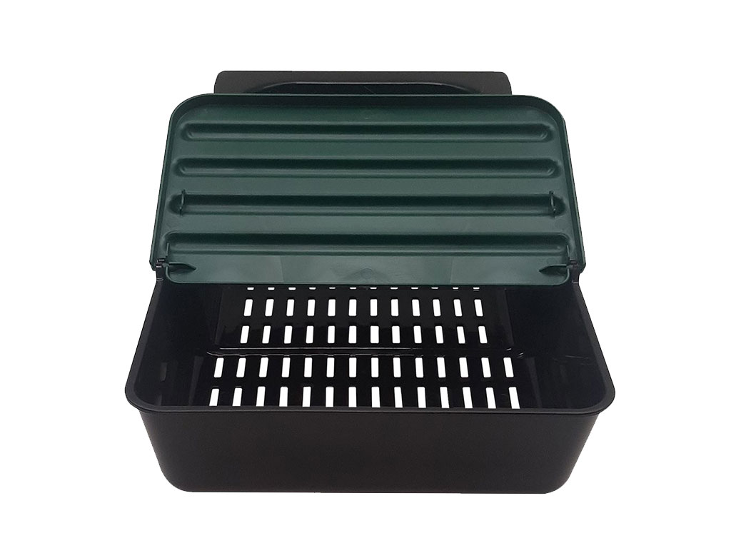 Plastový košík do kukaně pro slepice GAUN 10137 s víkem