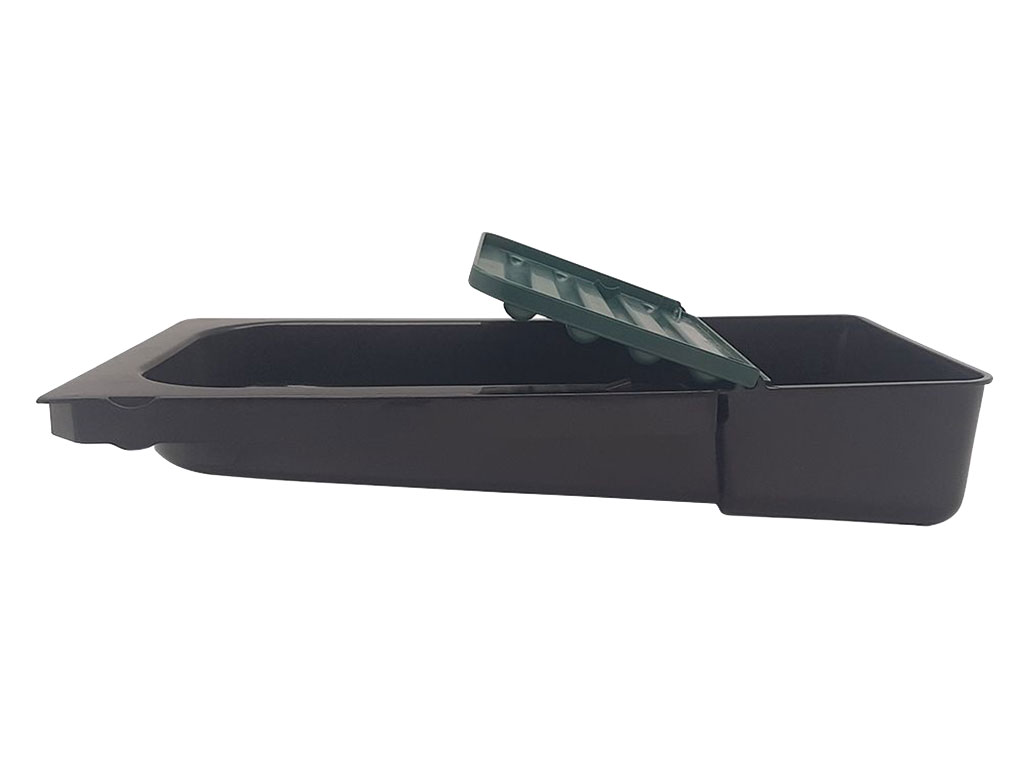 Plastový košík do kukaně pro slepice GAUN 10137 s víkem