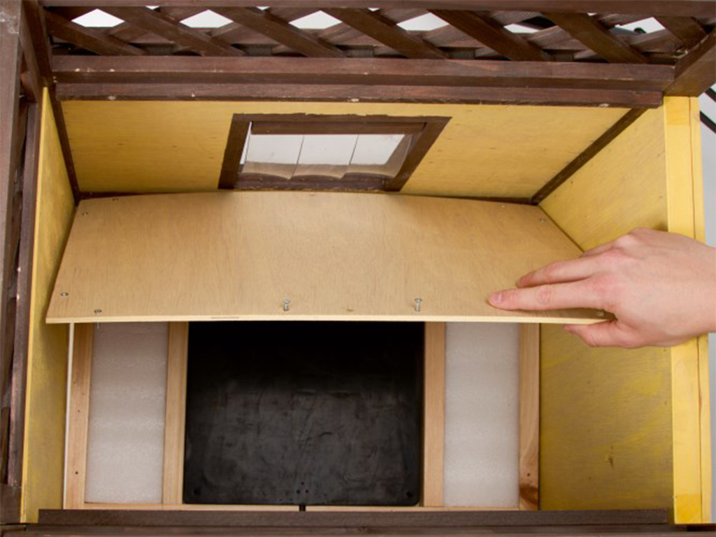 Zateplená bouda pro kočky KERBL 4-SEASON DELUXE 88x57x77cm