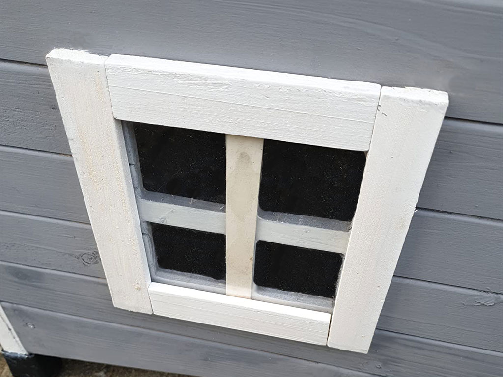 Dřevěná bouda pro kočky KERBL RUSTICA 57 x 45 x 43 cm, šedá