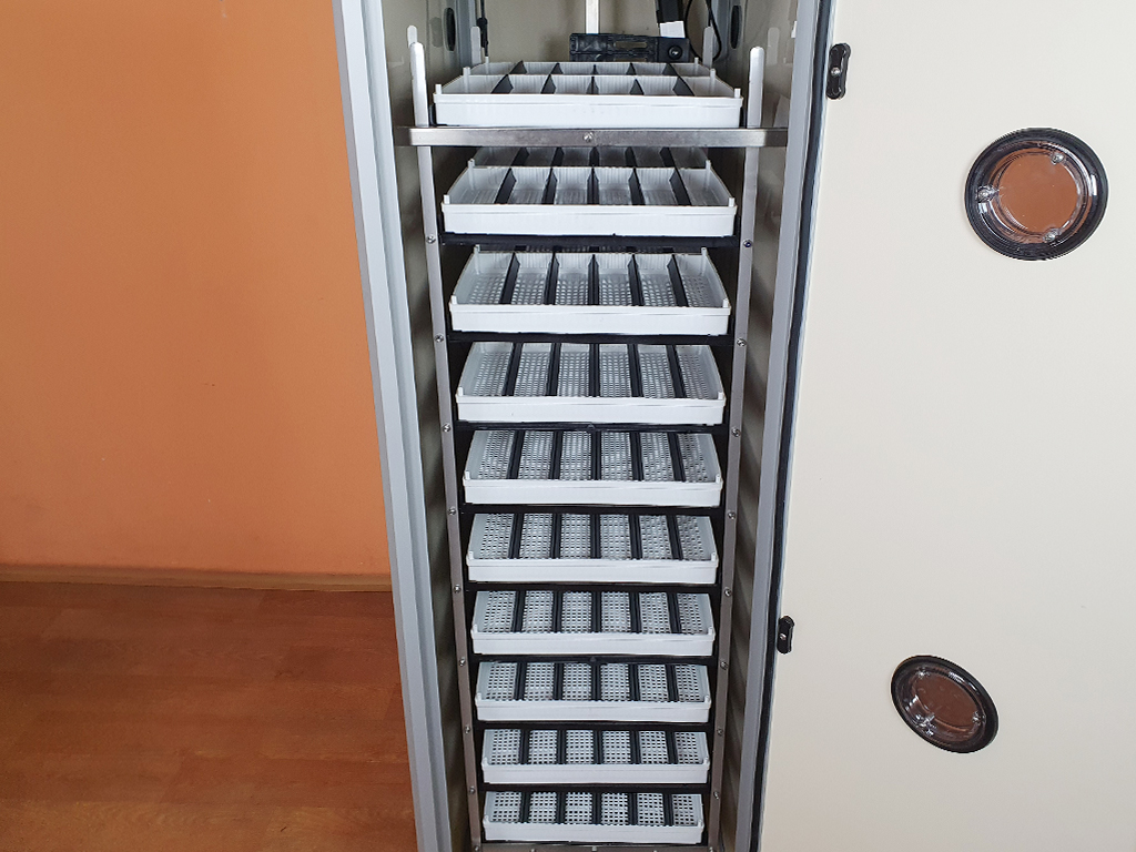 Plně automatická líheň na vejce CIMUKA HB700S AUTOMATIC