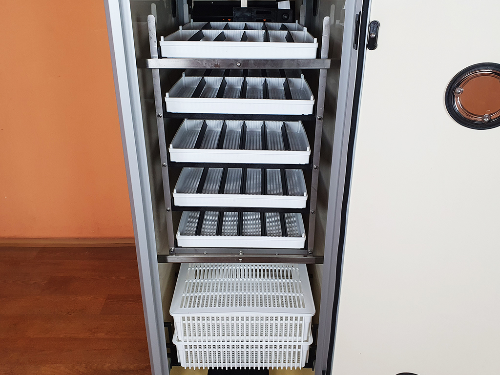 Plně automatická líheň na vejce CIMUKA HB500C AUTOMATIC