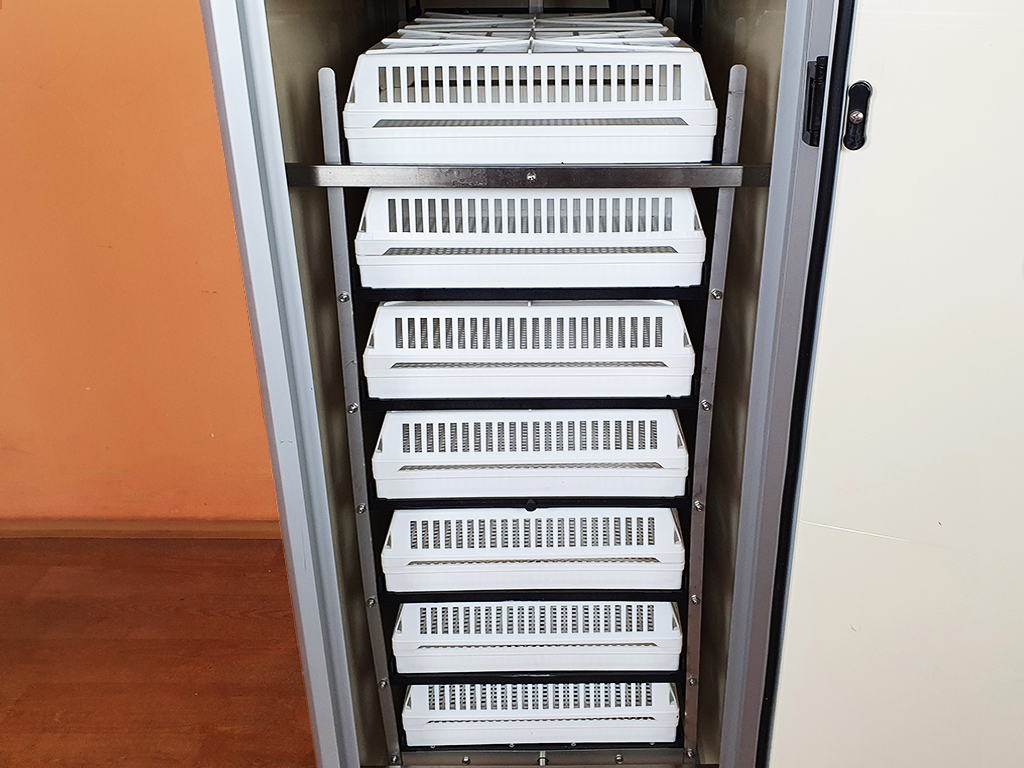 Plně automatická líheň na vejce CIMUKA HB500S AUTOMATIC
