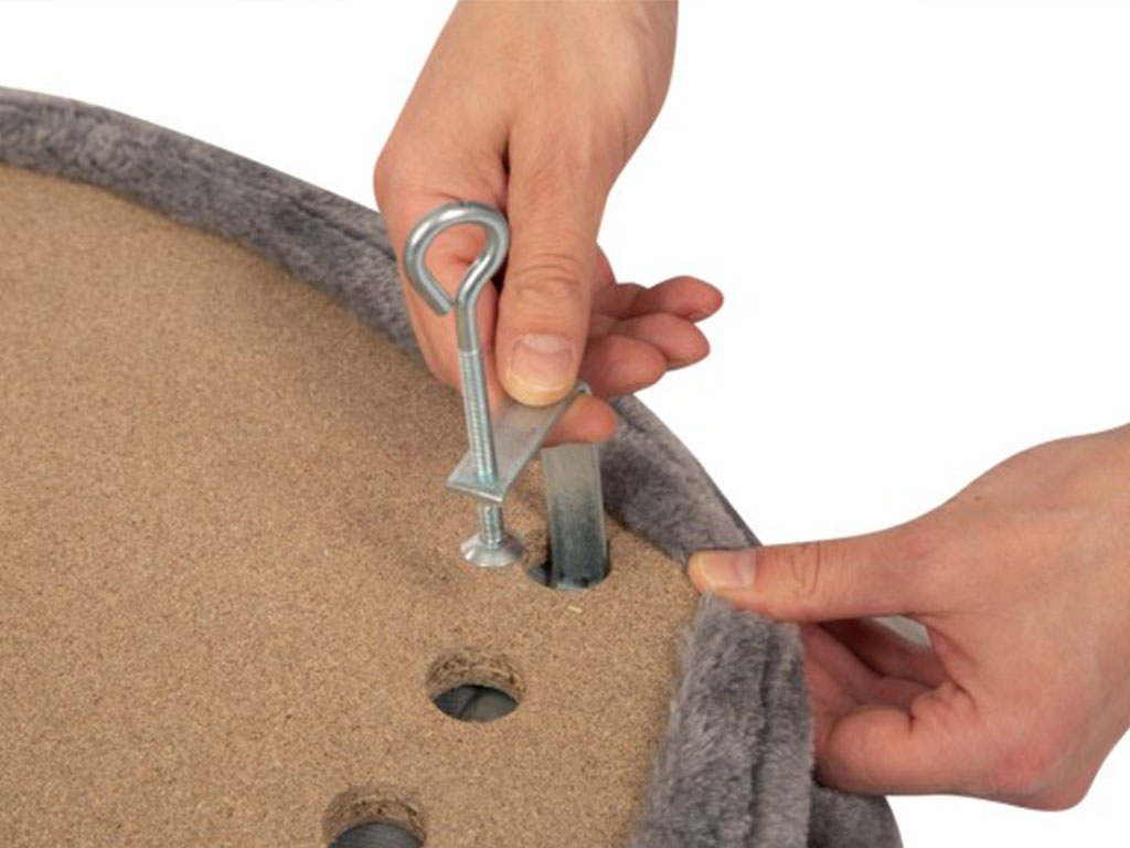 Pelíšek pro kočky na parapet KERBL 55x35x10 cm, šedý