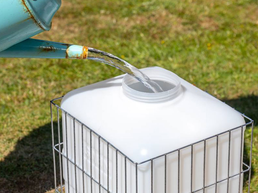 Plováková napáječka s barelem GAUN 71085 - 10 l