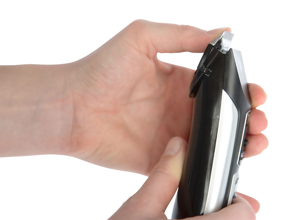 Voděodolný akumulátorový stříhací strojek na psy KERBL DROPIX 18461