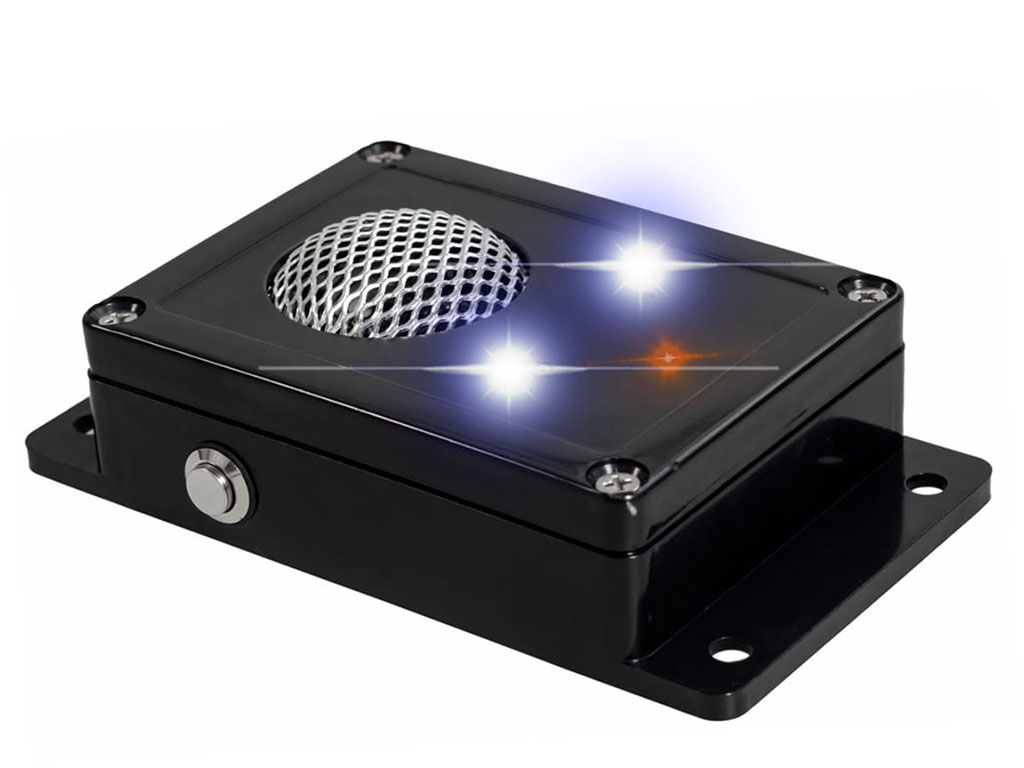 Vodotěsný ultrazvukový plašič do auta na kuny, myši a potkany DRAGON ULTRASONIC AR500 - napájení na baterie 4xAAA v balení