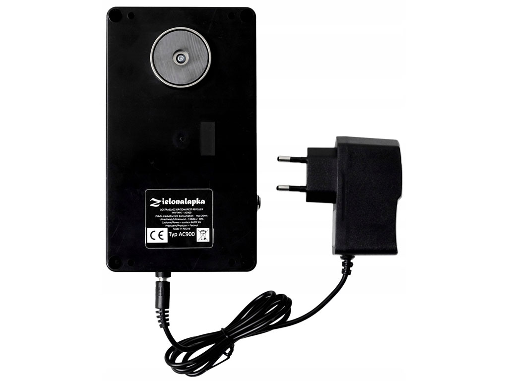 Vodotěsný, ultrazvukový plašič kun, lišek a další zvěře DRAGON ULTRASONIC AC900 - napájení přes 6V adaptér v balení