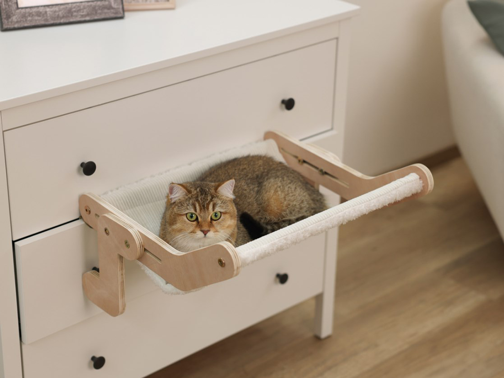 Lehátko, houpačka pro kočky KERBL 80912 NAP, 49,5x43cm, bílá