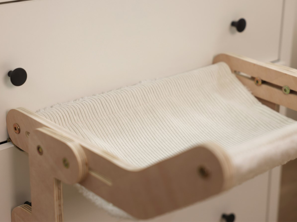 Lehátko, houpačka pro kočky KERBL 80912 NAP, 49,5x43cm, bílá