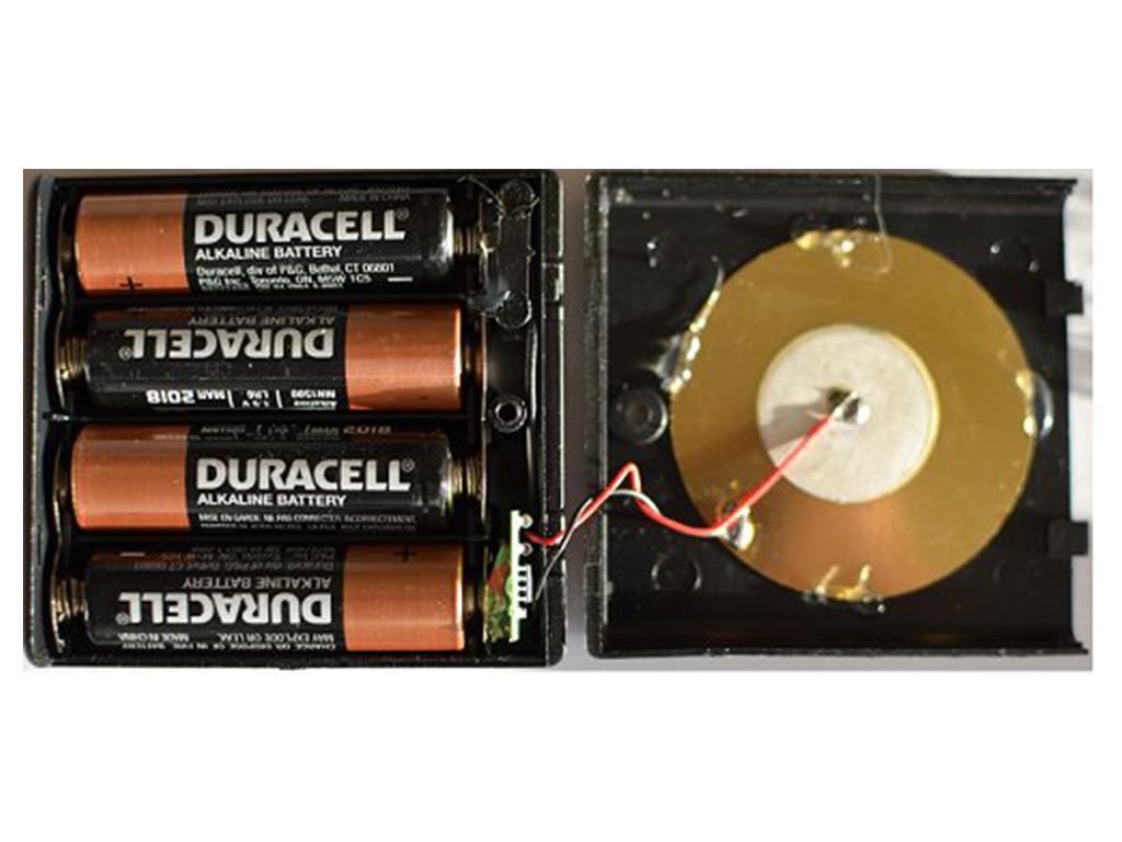 Ultrazvukový plašič na kuny, myši a potkany VIANO OB1 - napájení na baterie 4xAA v balení