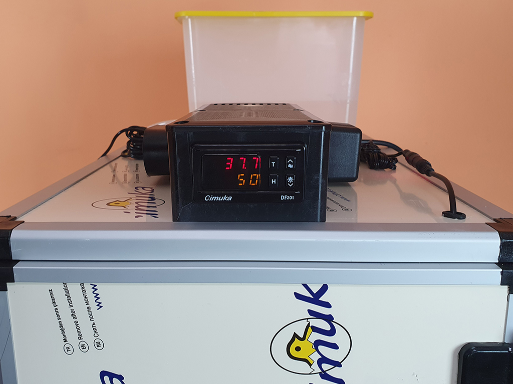 Plně automatická líheň na vejce CIMUKA CT120SH AUTOMATIC