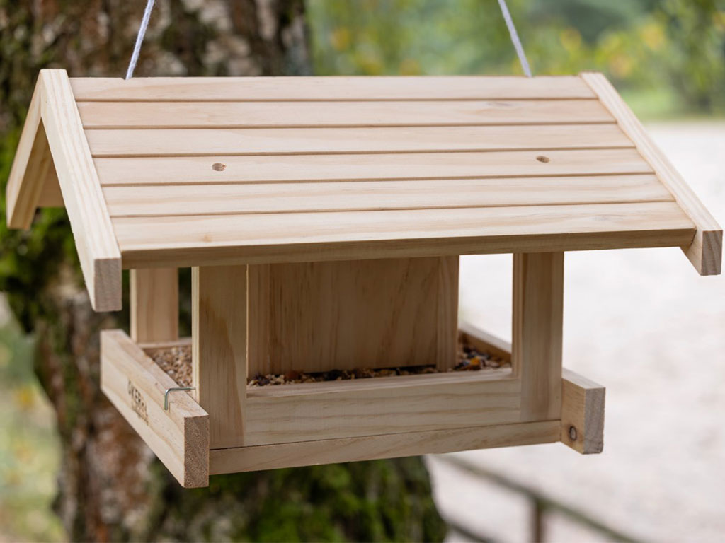 Závěsné krmítko pro ptáky KERBL 87047 LEITENBERG, dřevo 40x32x24,5 cm