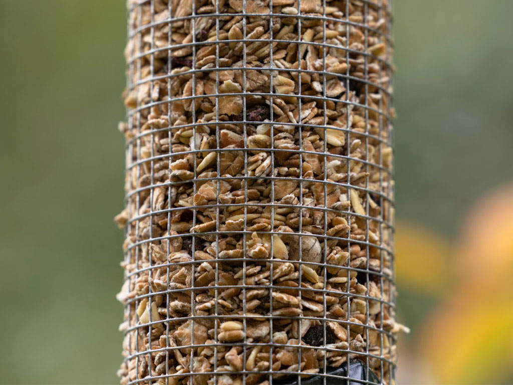 Závěsné krmítko pro ptáky KERBL 87046 BASIC, plast/kov 13,5x13,5x25 cm