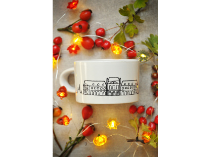 Hrneček makronka - Zámek Dobříš