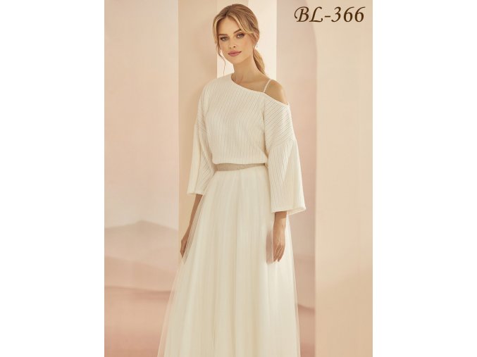 BL-366 svetr na svatební šaty