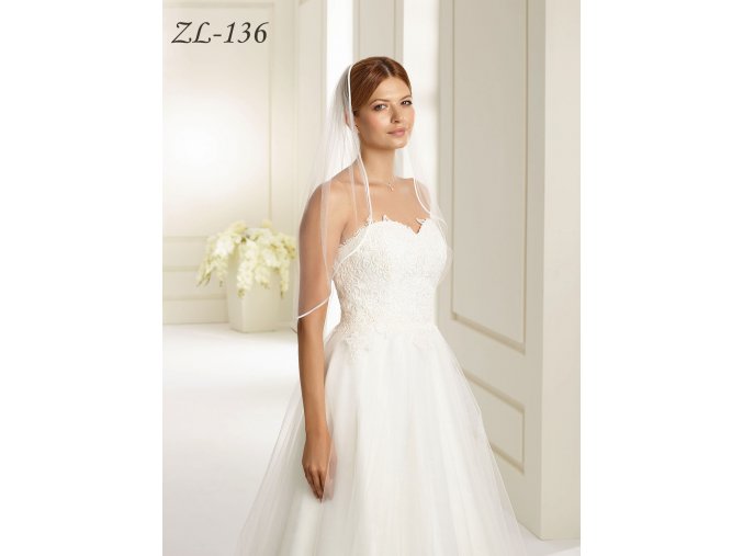 ZL-136 svatební závoj