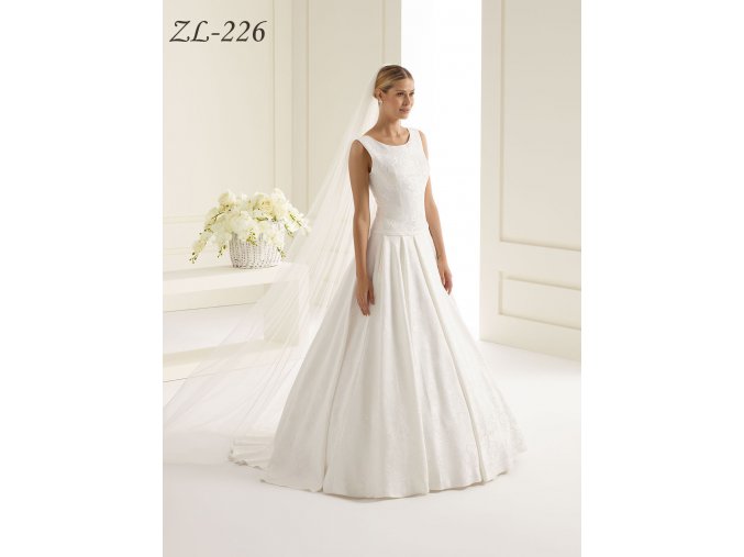 ZL-226 svatební závoj