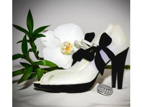 DK 127 black white