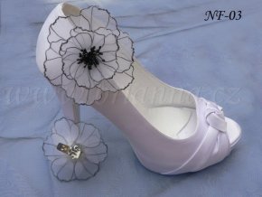 Květinové klipy na boty - černobílé