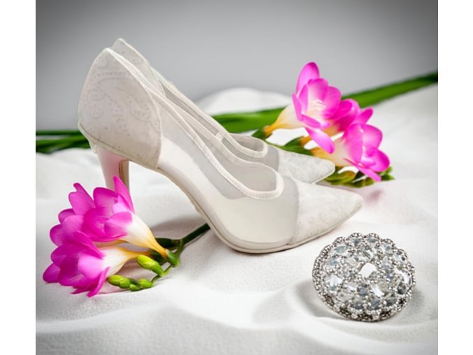 D 207 3 white