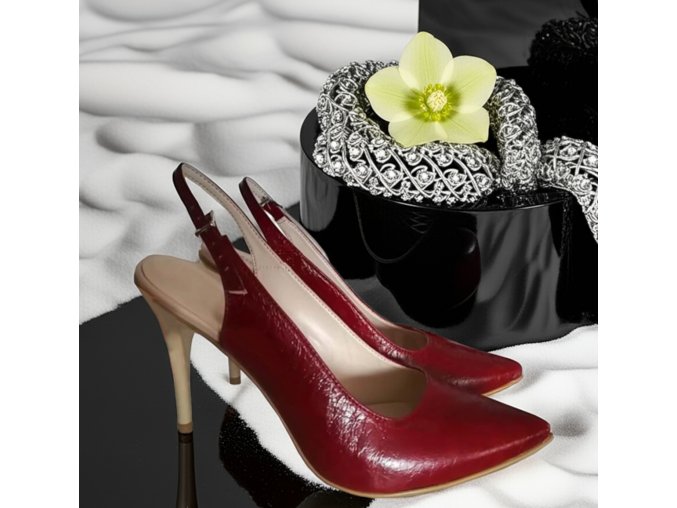 D 217 bordo lodičky s remienkom