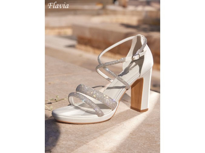 Flavia sandale na svadbu