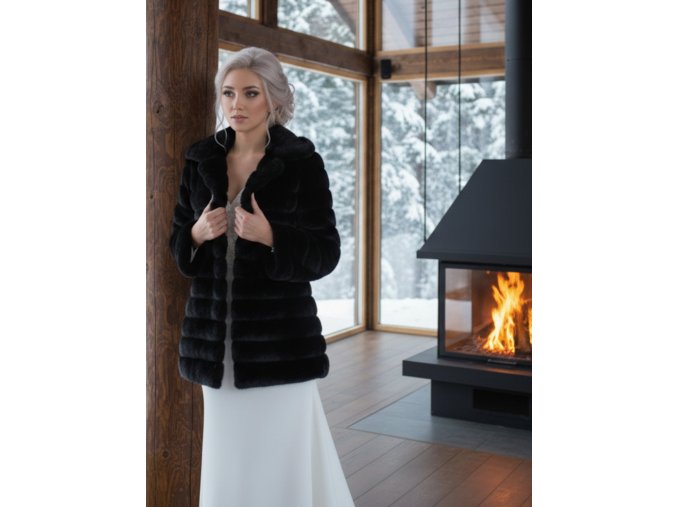 BF-207 cierny kozusok