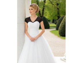 BF-138 čierne bolerko