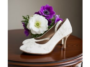DP 196 ecru lace