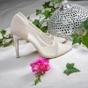 D 207 white