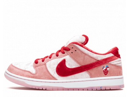 Nike SB Dunk Low StrangeLove Skateboards