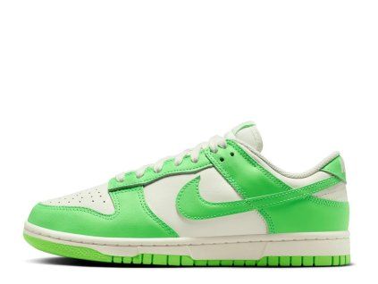 Nike Dunk Low Green Strike (W) 1