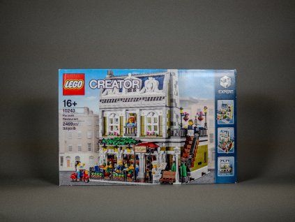 LEGO Modular Buildings 10243 Parisian Restaurant