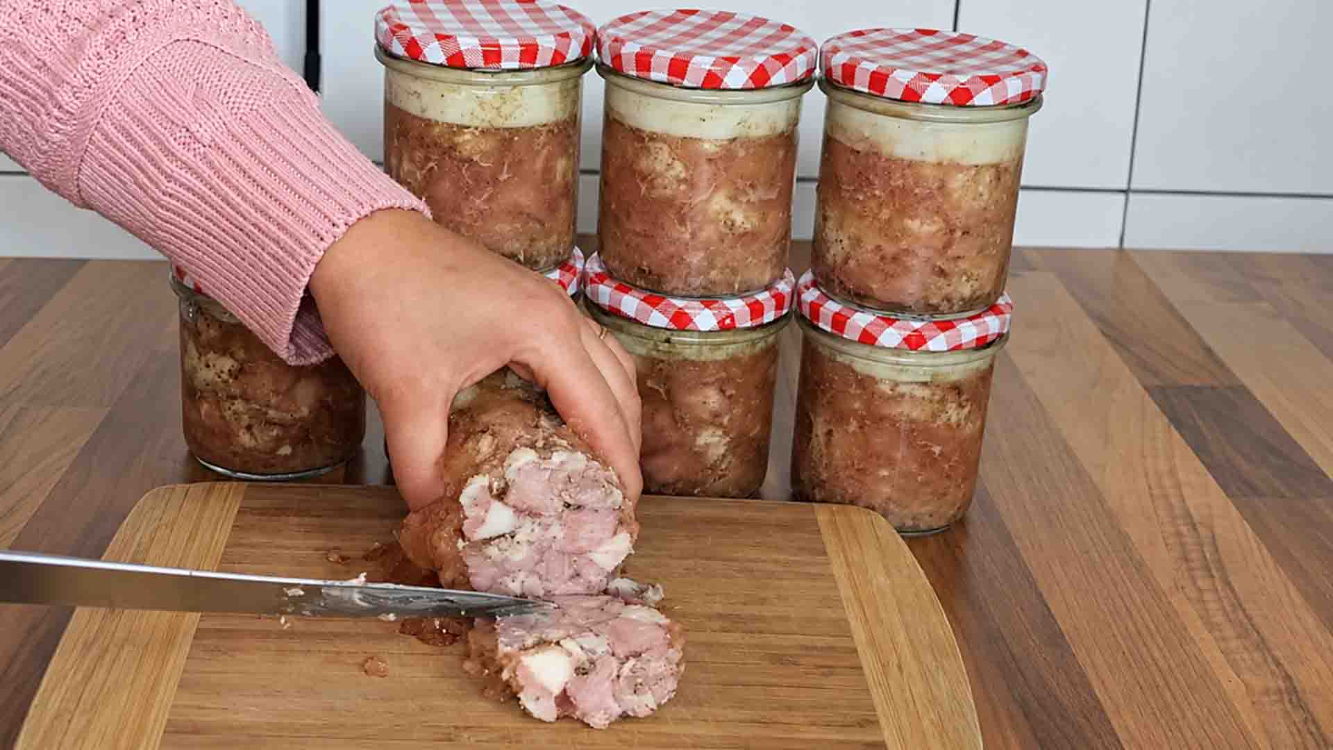 Domácí vepřové maso ve sklenici: poctivá zásoba do spíže