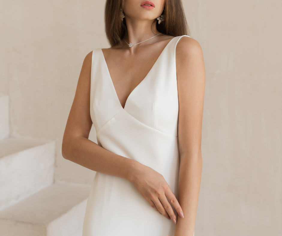 Minimalistické vs. zdobené svatební šaty: co je pro tebe lepší?