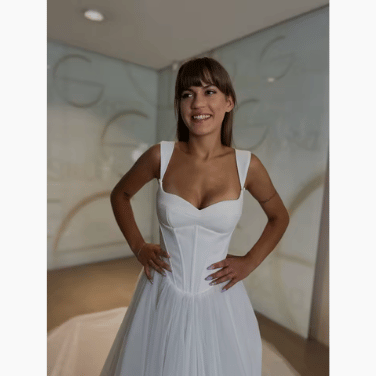 Nevěsta v těchto šatech – recenze 2