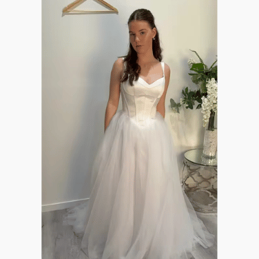 Nevěsta v těchto šatech – recenze 3