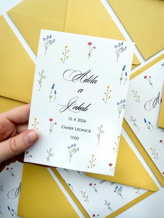 NOVINKA na našem webu! Objevte nové svatební oznámení Luční kvítí🌸 Krásné jarní oznámení pro milovníky barviček💛...
