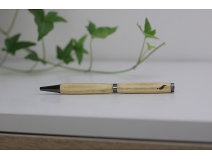 Propiska z jasanového dřeva