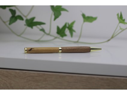 Propiska ze dřeva Garapa a Mahagon sapelli