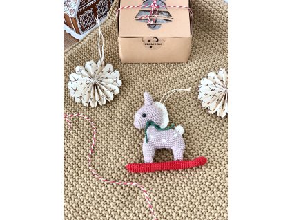 závěsný houpací koník béžový1