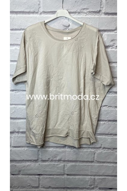 5c4a64d1 1730 479e 9a09 b6bd52707b0e