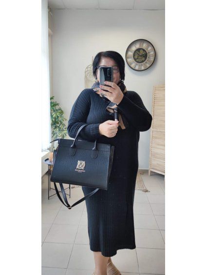 Svetrové šaty plus size