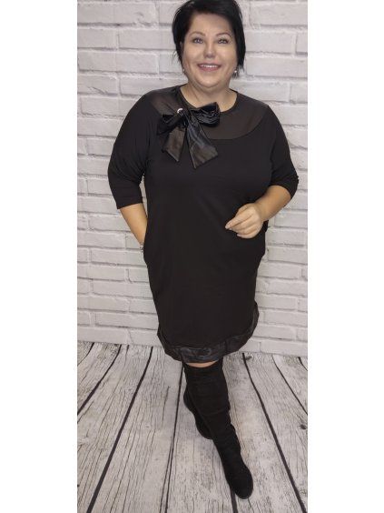 Zimní šaty plus size