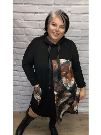 Stylové šaty s kapucí plus size